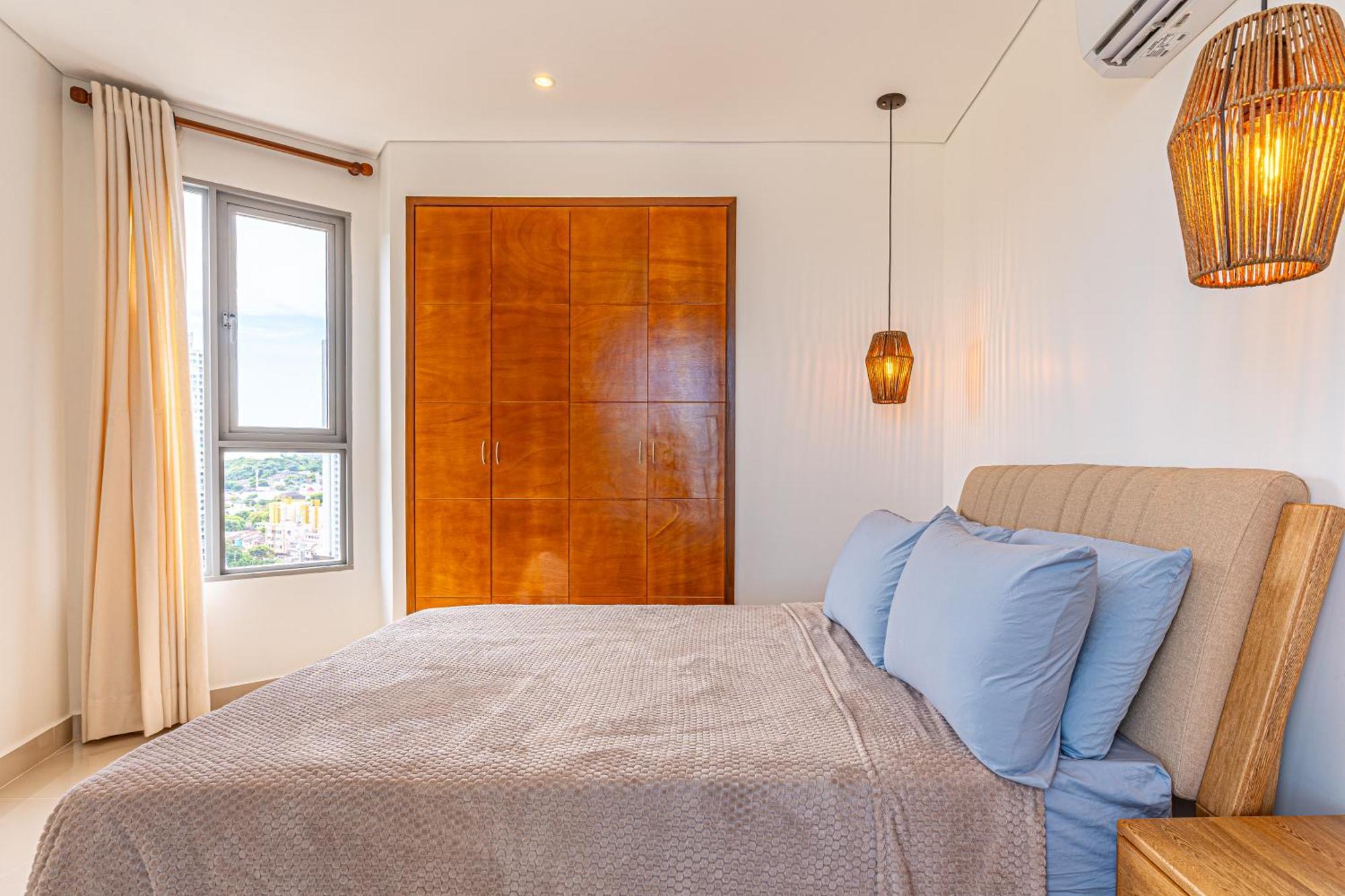 Apartment Dreams *